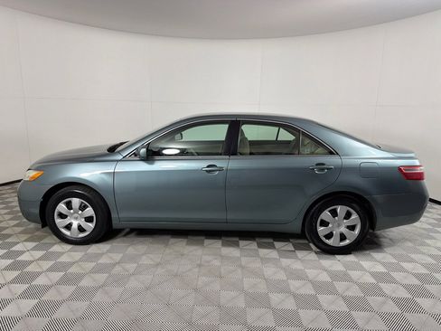 Used 2009 Toyota Camry LE image 8