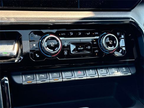 Used 2022 GMC Sierra 1500 AT4X image 24