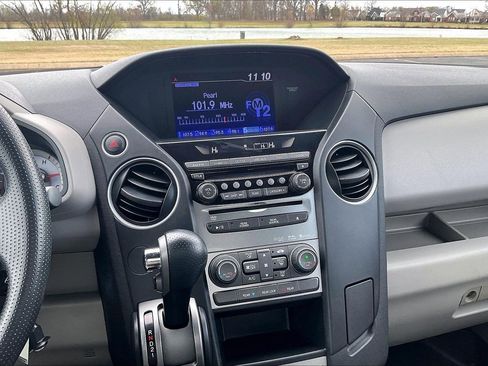 Used 2015 Honda Pilot SE image 6