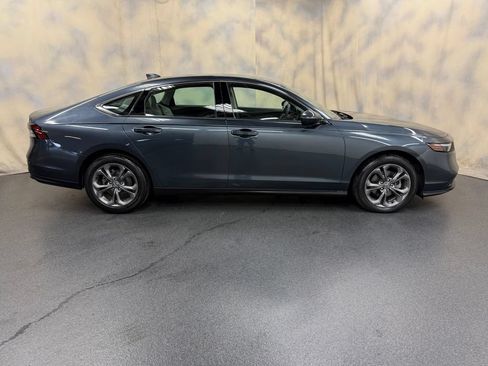 Used 2023 Honda Accord EX image 9