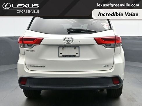 Used 2019 Toyota Highlander XLE image 7