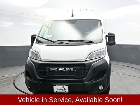 Used 2025 RAM ProMaster 2500 w/ Convenience Group image 2