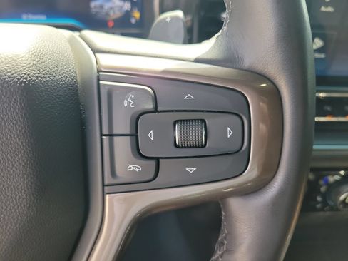 Used 2025 Chevrolet Silverado 1500 High Country AWD/4WD image 20