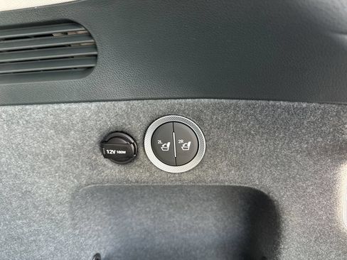 New 2026 Genesis GV80 2.5T RWD image 24