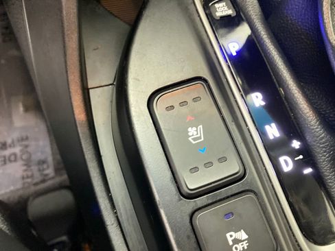 Used 2018 Hyundai Santa Fe Sport w/ Cargo Package image 22