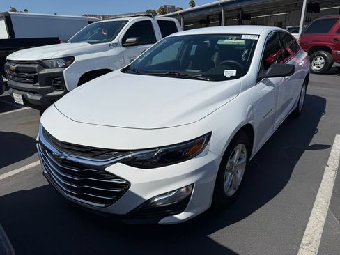 Used 2024 Chevrolet Malibu LS FWD image 14