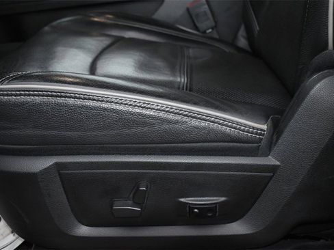 Used 2021 RAM 2500 Limited image 13