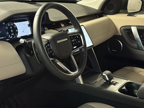 Used 2024 Land Rover Discovery Sport S image 28