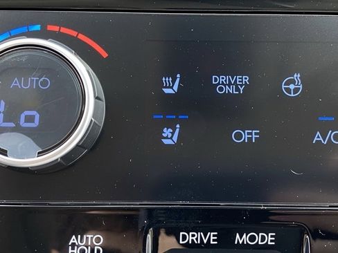 Used 2024 Hyundai Santa Fe Limited image 25