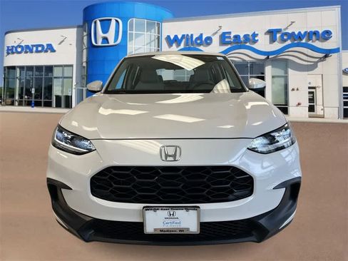 Certified 2025 Honda HR-V LX image 3