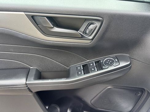 Used 2023 Ford Escape Active FWD image 8