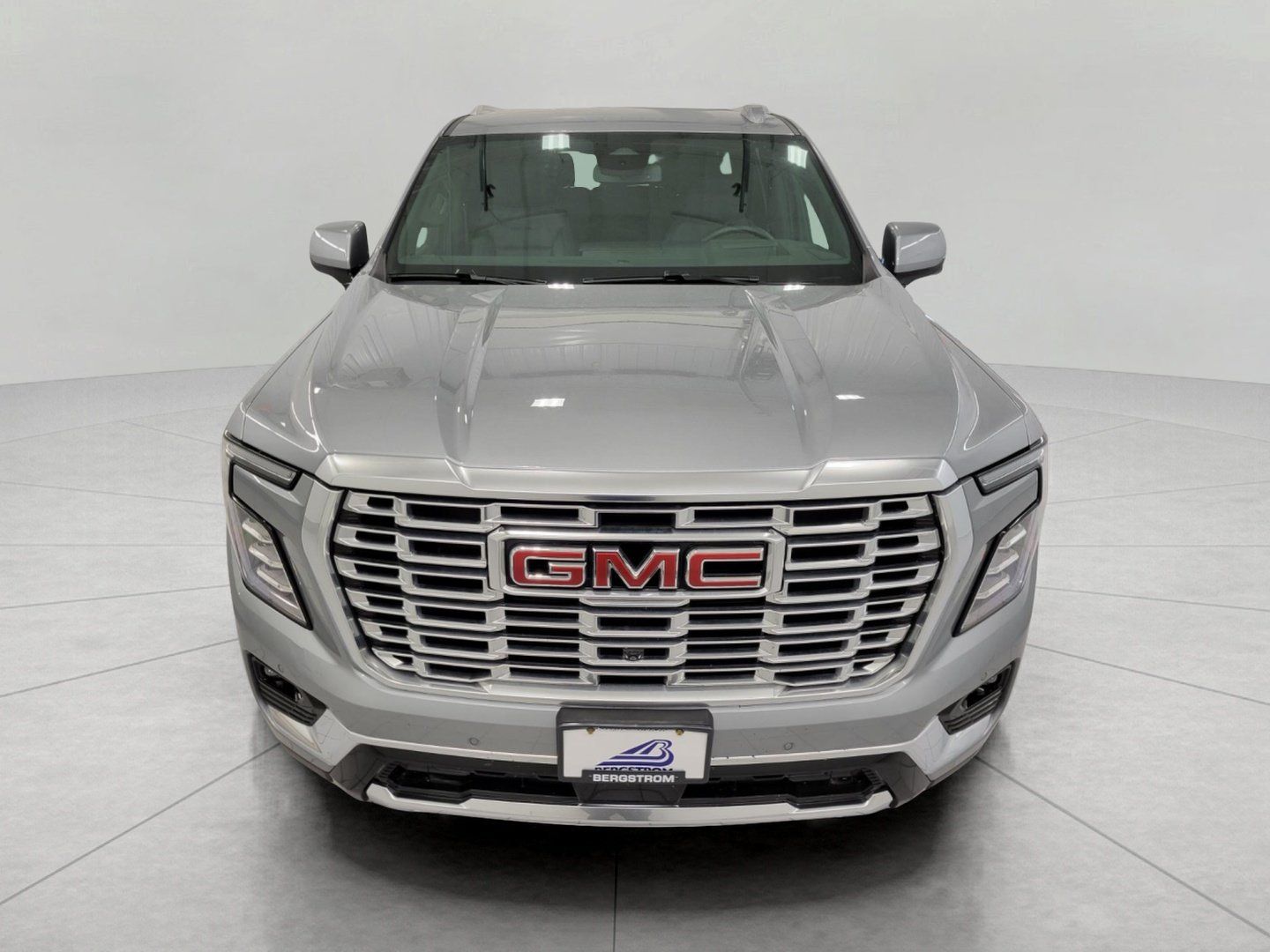Used 2025 GMC Yukon XL Denali AWD/4WD image 13