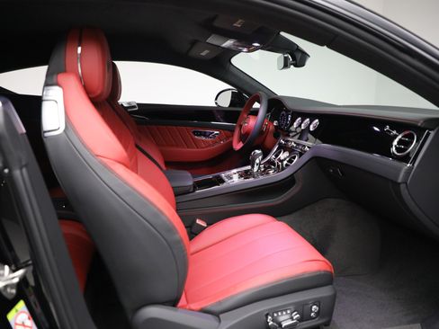 Certified 2024 Bentley Continental GT V8 image 25