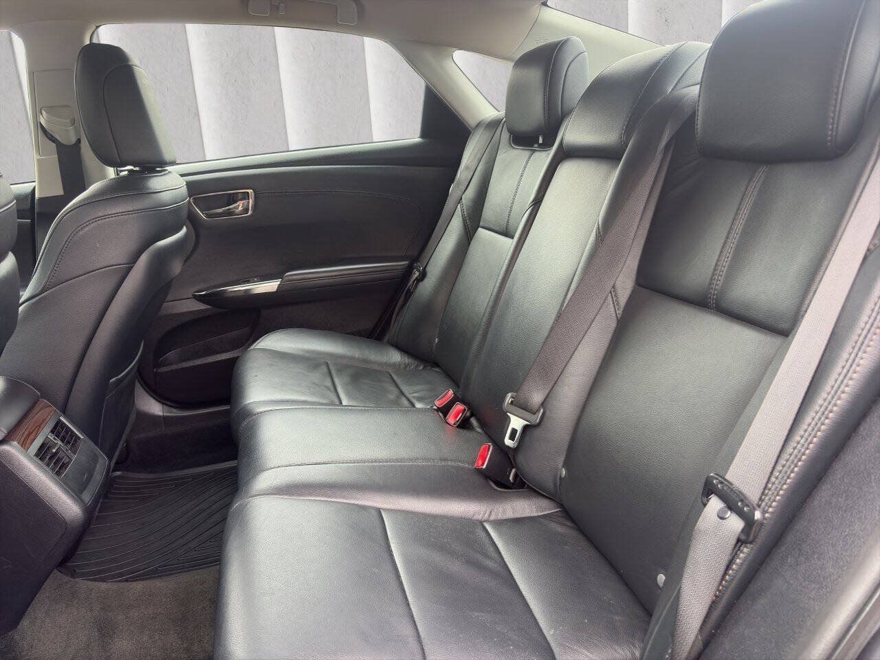 Used 2013 Toyota Avalon XLE Touring FWD image 18