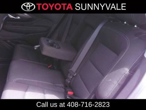 Used 2024 GMC Terrain SLE FWD image 5