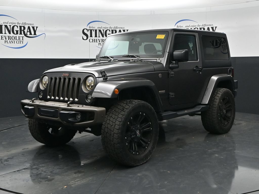 Used 2016 Jeep Wrangler Sahara AWD/4WD image 3