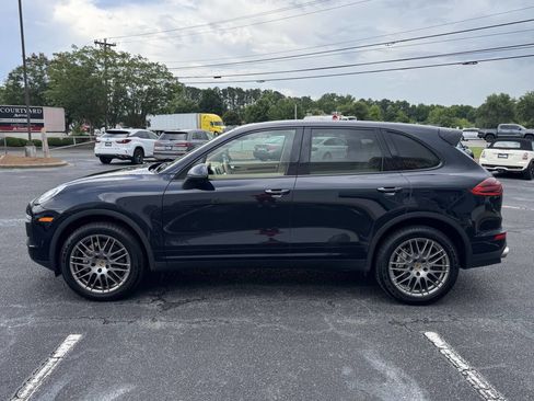 Used 2016 Porsche Cayenne S AWD/4WD image 4