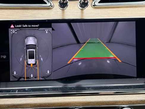 New 2026 Bentley Bentayga AWD/4WD image 15