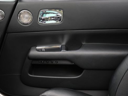 Certified 2020 Rolls-Royce Dawn image 11