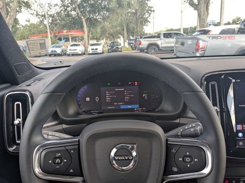 Certified 2023 Volvo XC40 Recharge Ultimate AWD/4WD image 42