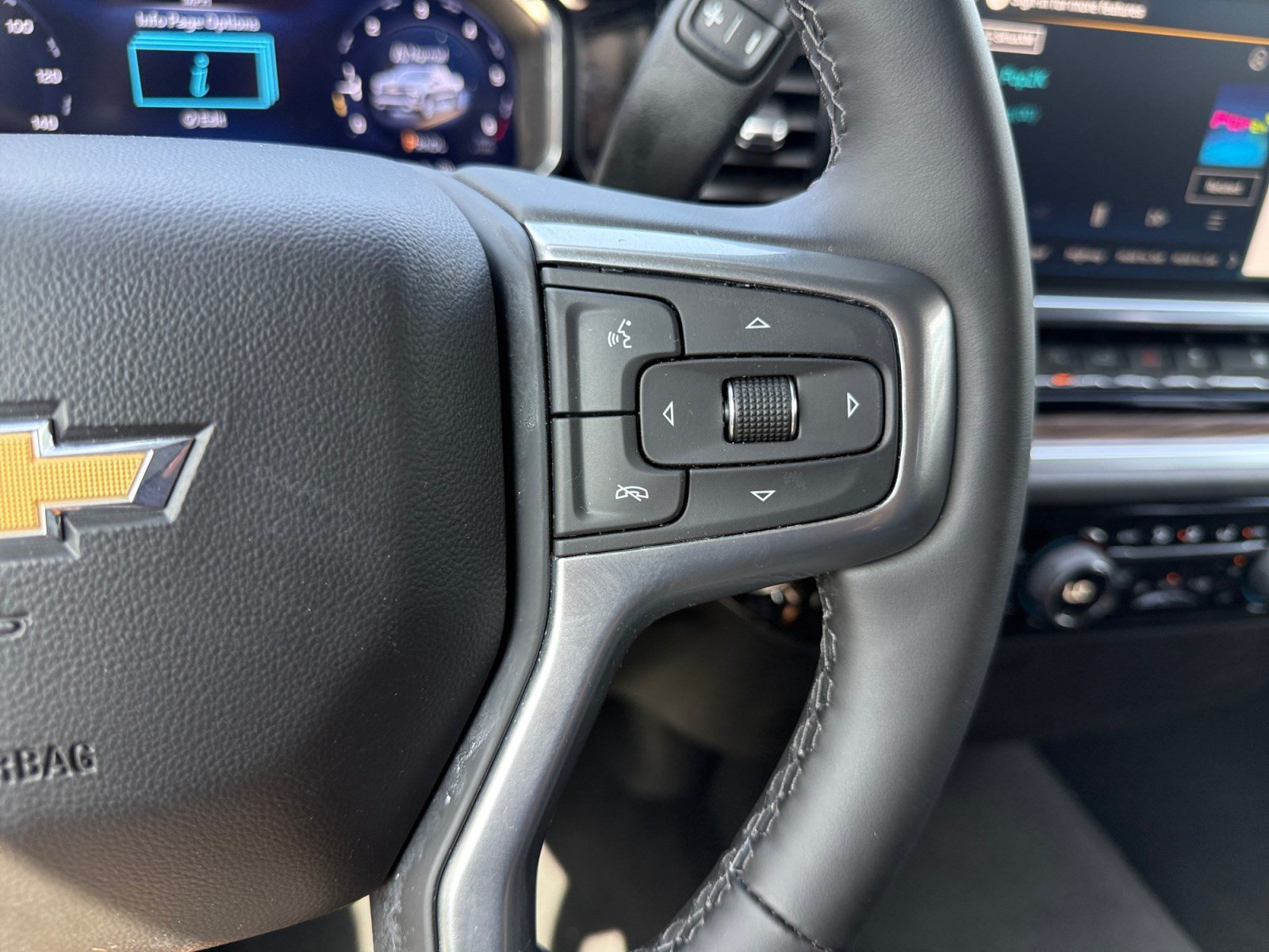 Used 2026 Chevrolet Silverado 1500 LT RWD image 25