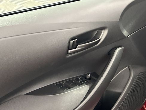 Used 2025 Toyota Corolla LE image 15