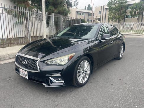 Used 2018 INFINITI Q50 Luxe w/ Cargo Package (L95) image 1