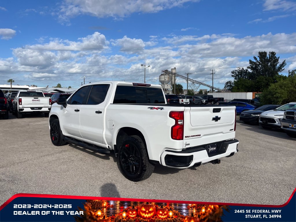 Certified 2025 Chevrolet Silverado 1500 RST w/ Redline Edition AWD/4WD image 5