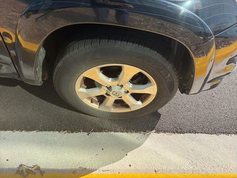 Used 2010 Toyota RAV4 Limited image 11