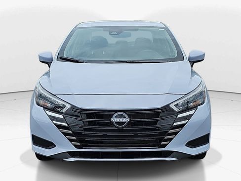 Used 2025 Nissan Versa SV w/ Trunk Package FWD image 9