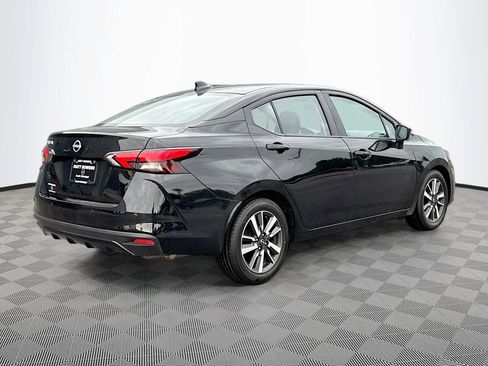 Used 2025 Nissan Versa SV FWD image 4