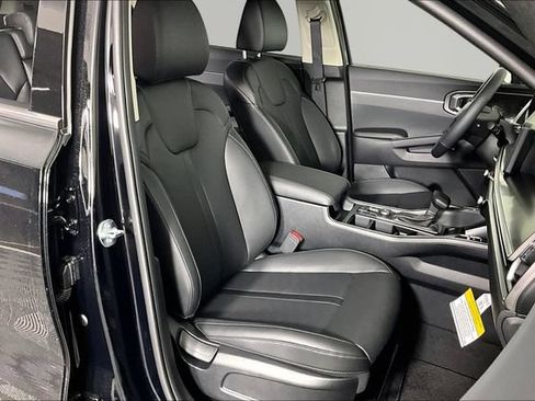 Certified 2026 Kia Sorento S FWD image 12