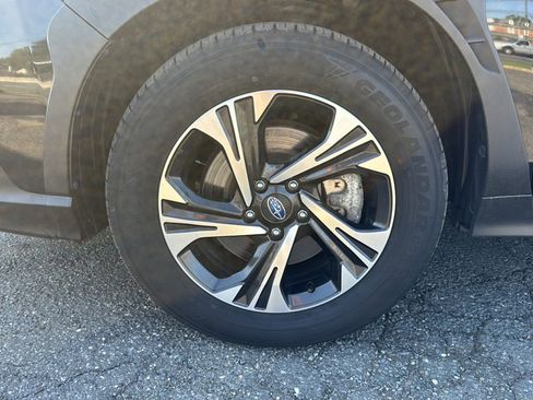 Certified 2024 Subaru Crosstrek 2.0i Premium AWD/4WD image 38