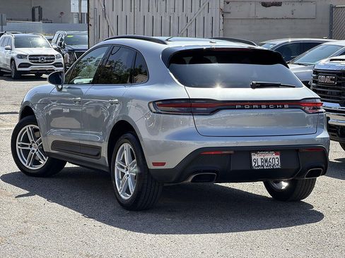 Used 2024 Porsche Macan AWD/4WD image 6