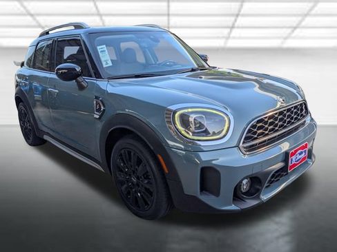 Used 2024 MINI Cooper Countryman S FWD image 1