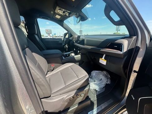 New 2026 Chevrolet Tahoe LT w/ Comfort Package AWD/4WD image 16