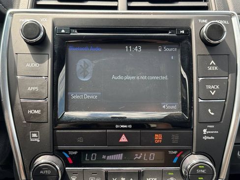 Certified 2017 Toyota Camry XSE FWD image 21