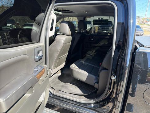 Used 2017 GMC Sierra 1500 Denali w/ Denali Ultimate Package AWD/4WD image 8