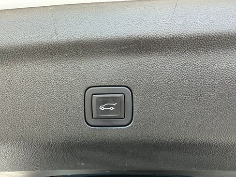 Certified 2024 GMC Yukon Denali AWD/4WD image 23
