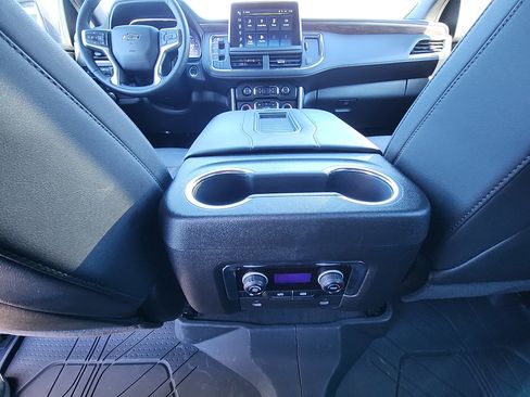 Certified 2024 Chevrolet Tahoe Z71 w/ Luxury Package image 31