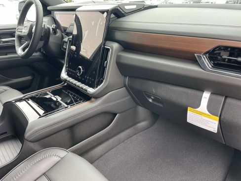 New 2026 GMC Yukon XL Denali w/ Sun & Power Step Package image 28