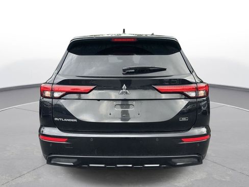 Used 2024 Mitsubishi Outlander SE Black Edition FWD image 7