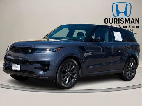 Used 2024 Land Rover Range Rover Sport SE image 2