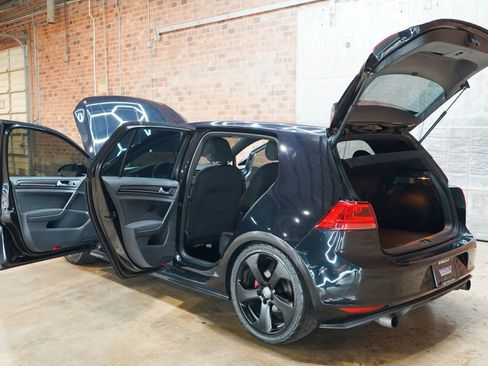 Used 2017 Volkswagen GTI S FWD image 26