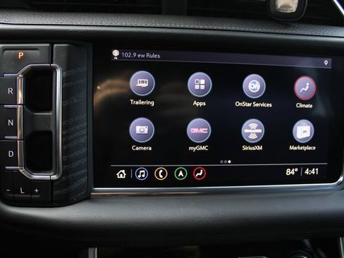 Used 2021 GMC Yukon Denali AWD/4WD image 18