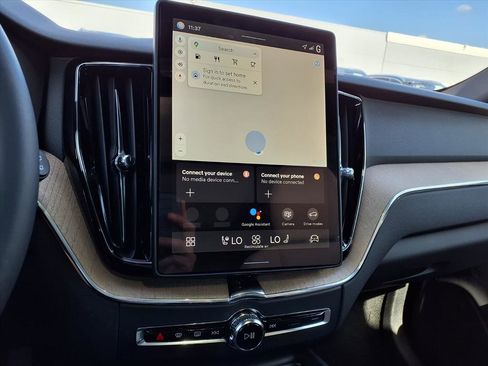 New 2026 Volvo XC60 B5 Plus w/ Protection Package Premier image 15