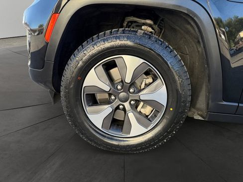 Used 2022 Jeep Grand Cherokee Limited 4xe AWD/4WD image 9