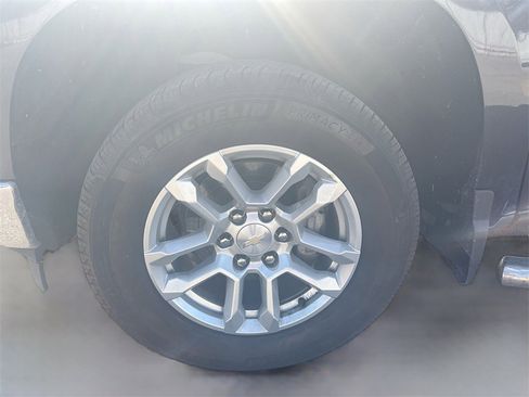 Used 2023 Chevrolet Silverado 1500 LT image 29