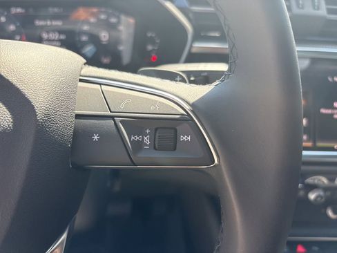 New 2025 Audi Q3 2.0T Premium image 22
