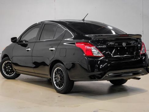 Used 2019 Nissan Versa SV FWD image 14